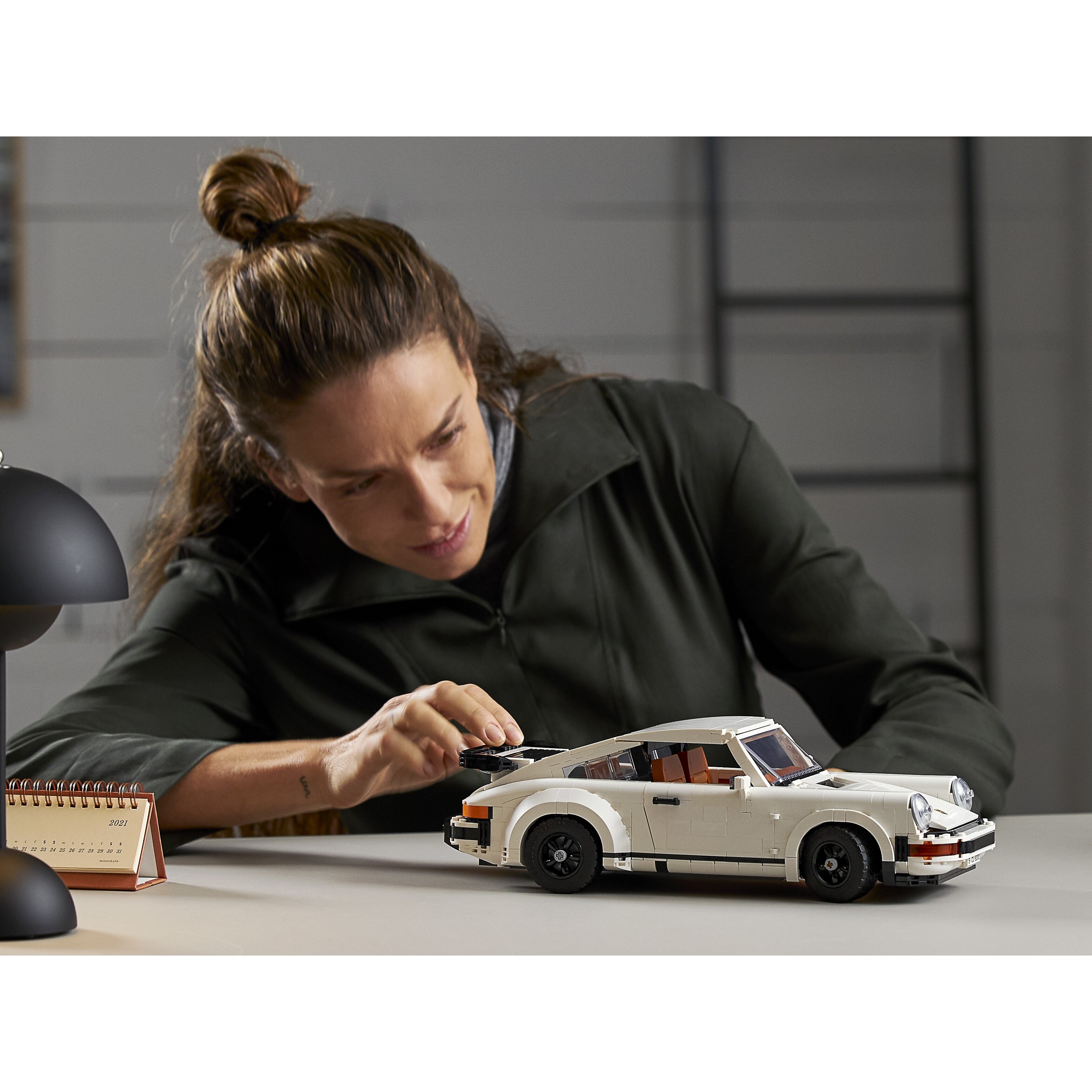 Porsche 911 - Image 19