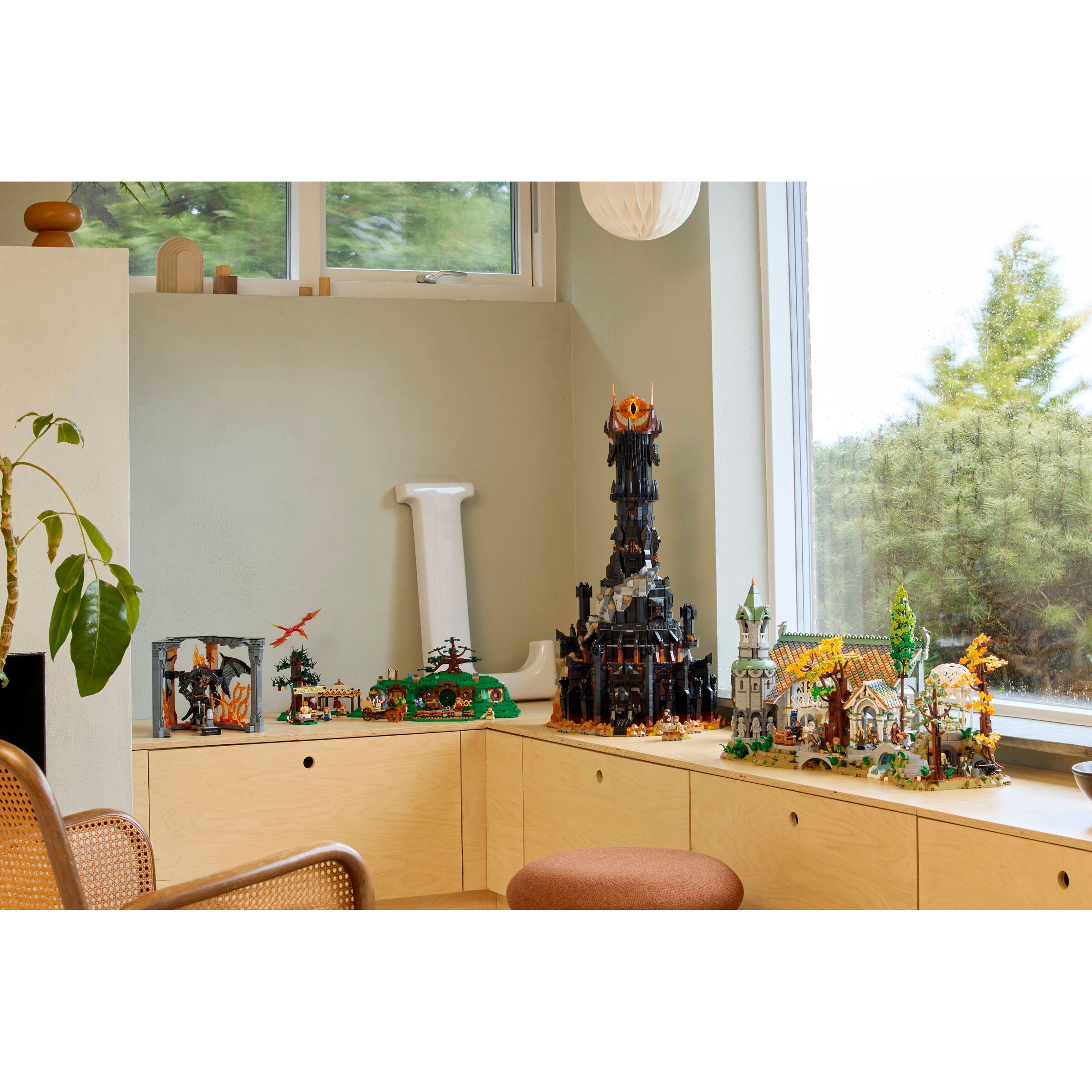 The Lord Of The Rings: Balrog Book Nook - Image 13