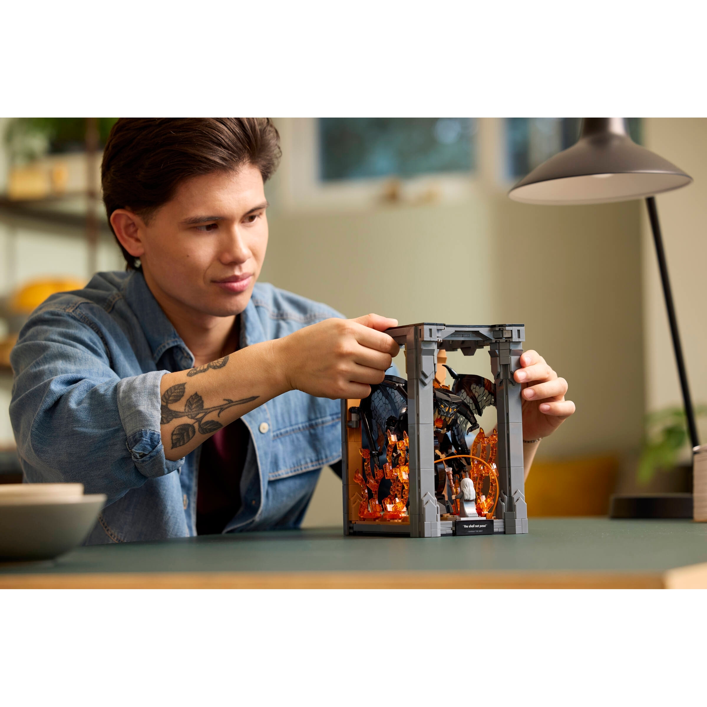 The Lord Of The Rings: Balrog Book Nook - Image 9