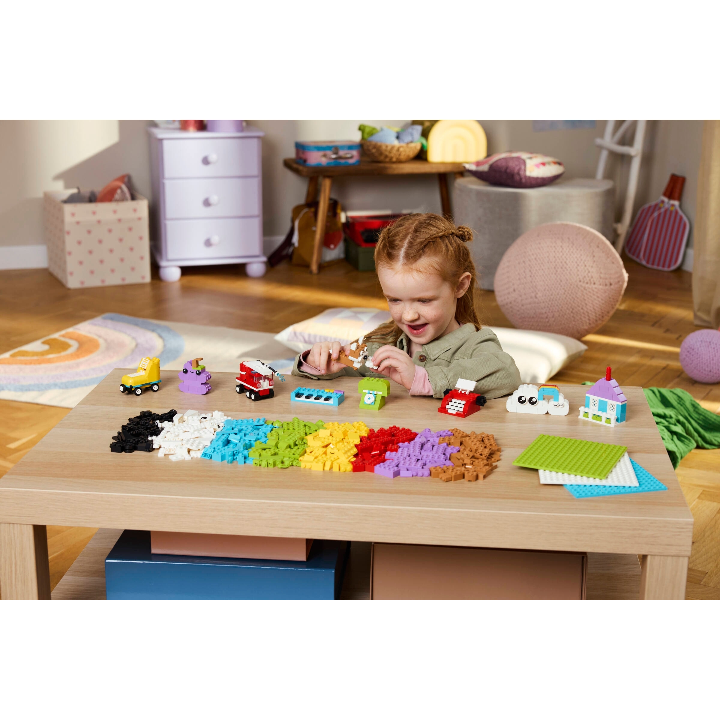 Creative Build-And-Play Box - Image 10