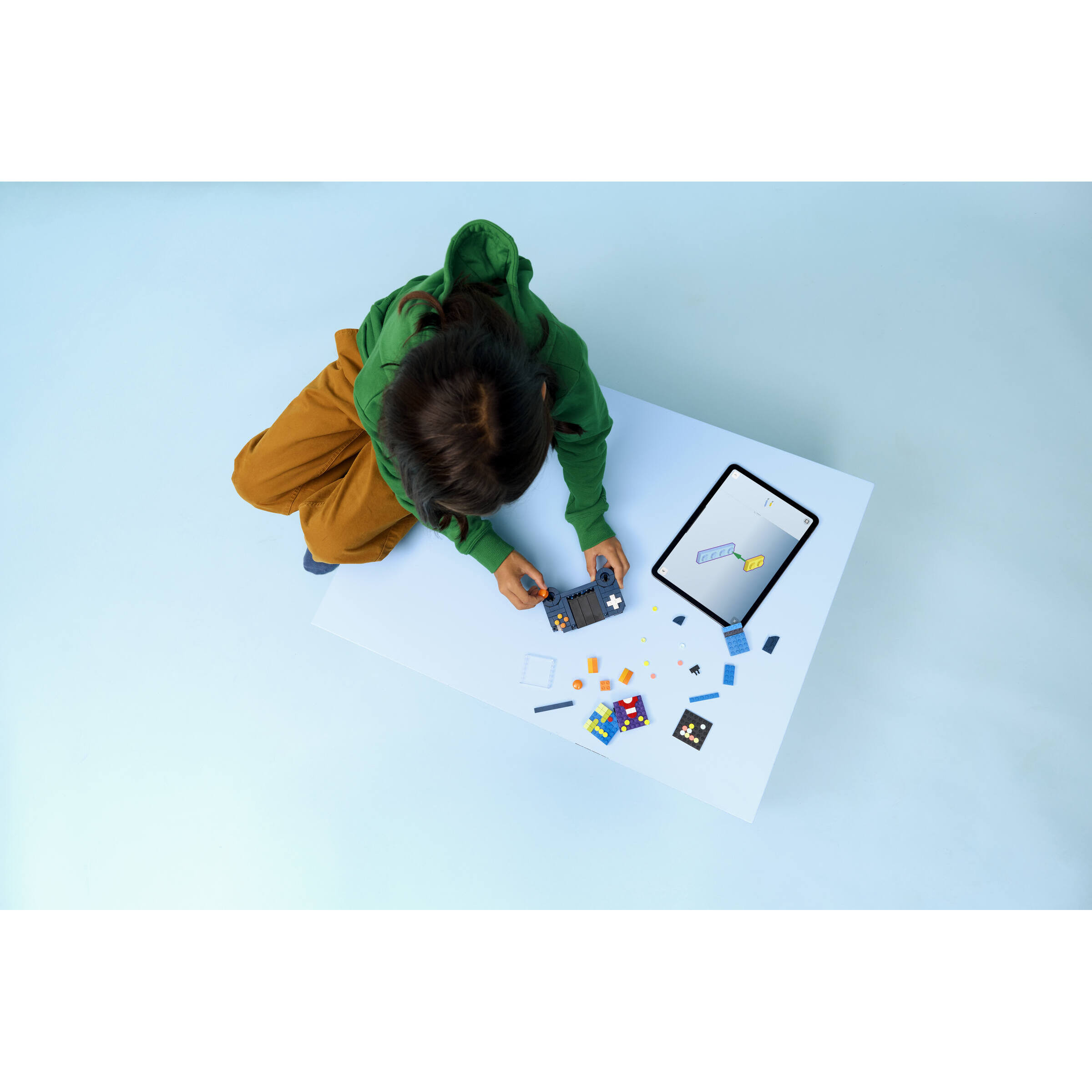 Retro Gaming Console - Image 12