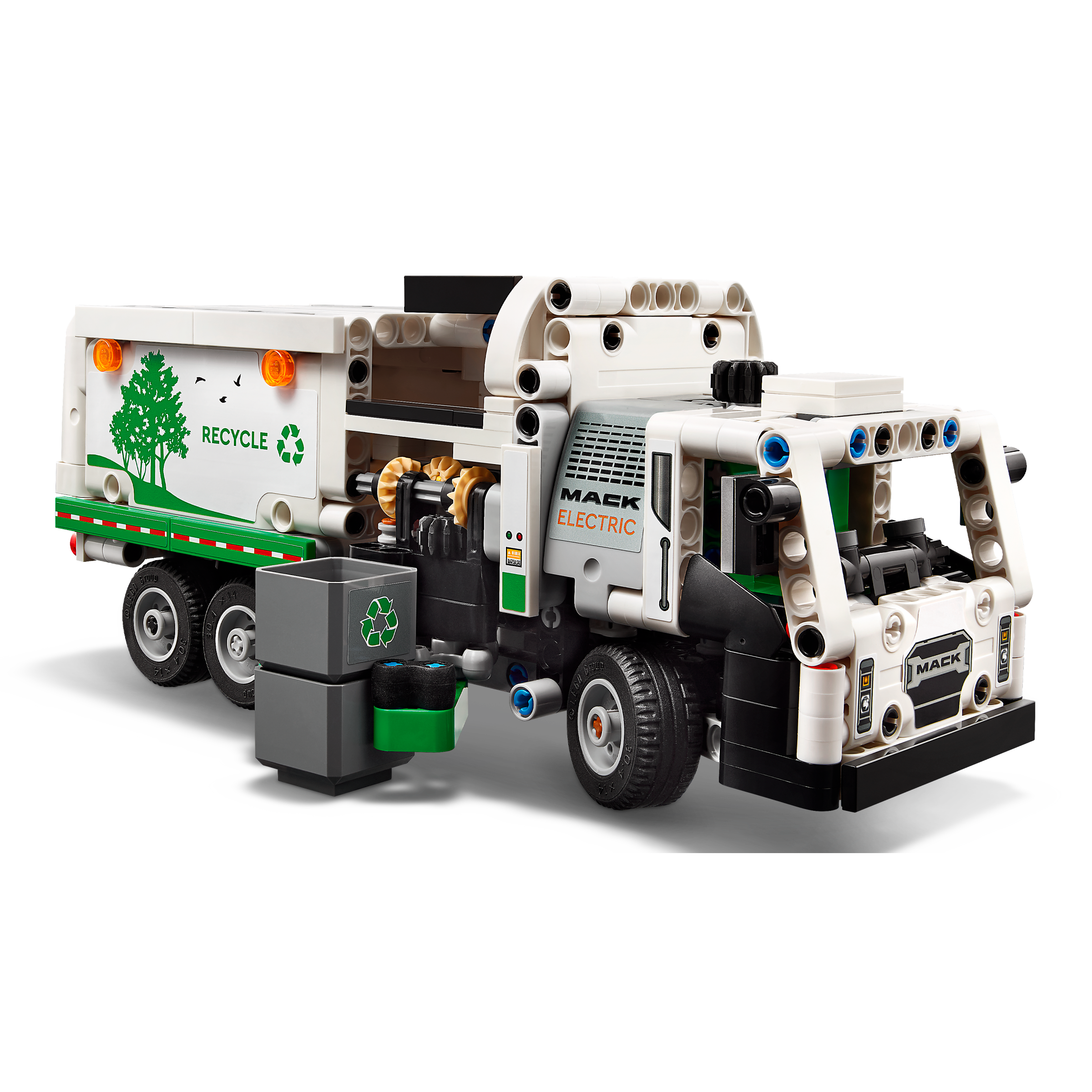 Mack Lr Electric Garbage Truck - Image 3