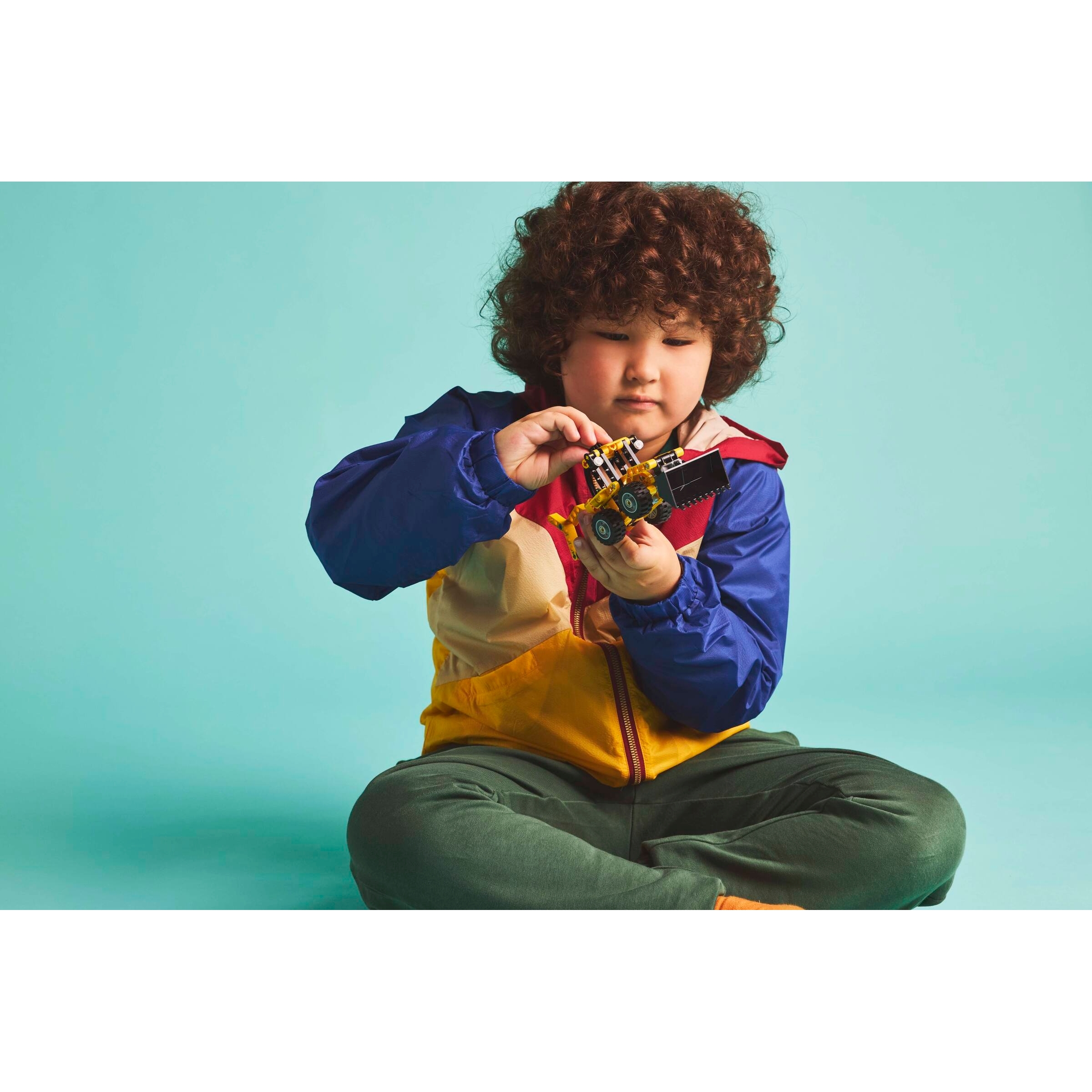 Backhoe Loader - Image 9