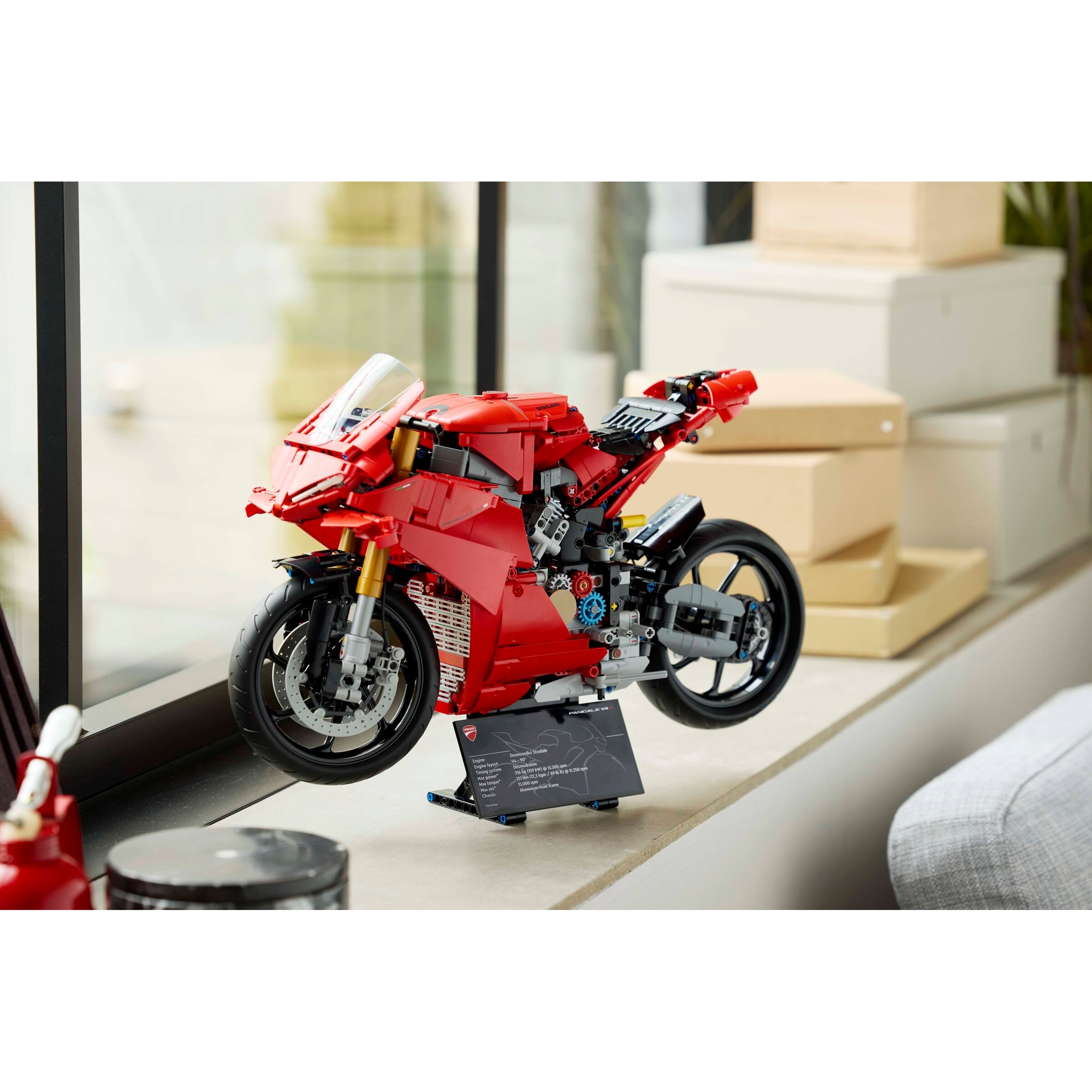 Ducati Panigale V4 S Motorcycle - Image 9