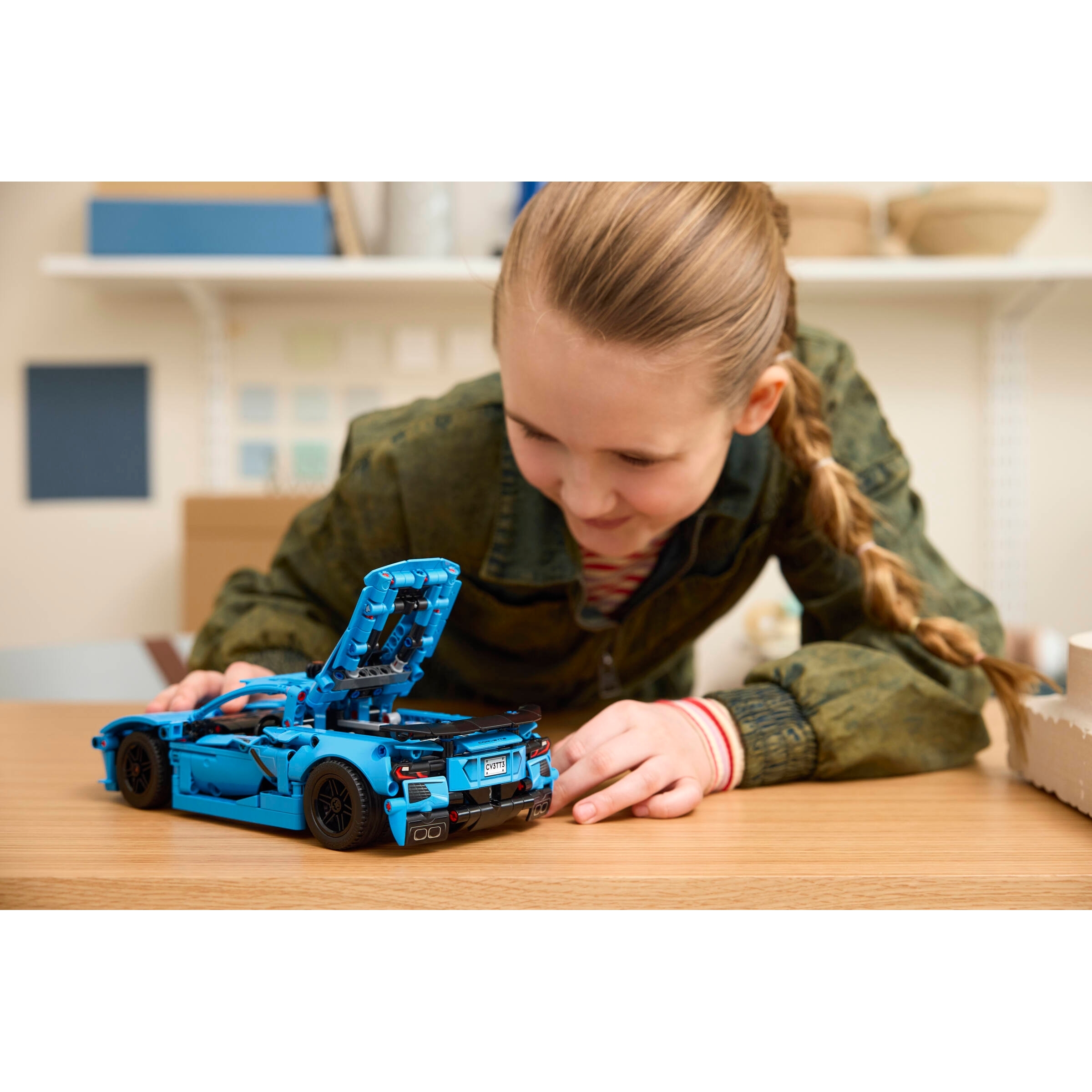 Chevrolet Corvette Stingray Blue - Image 8