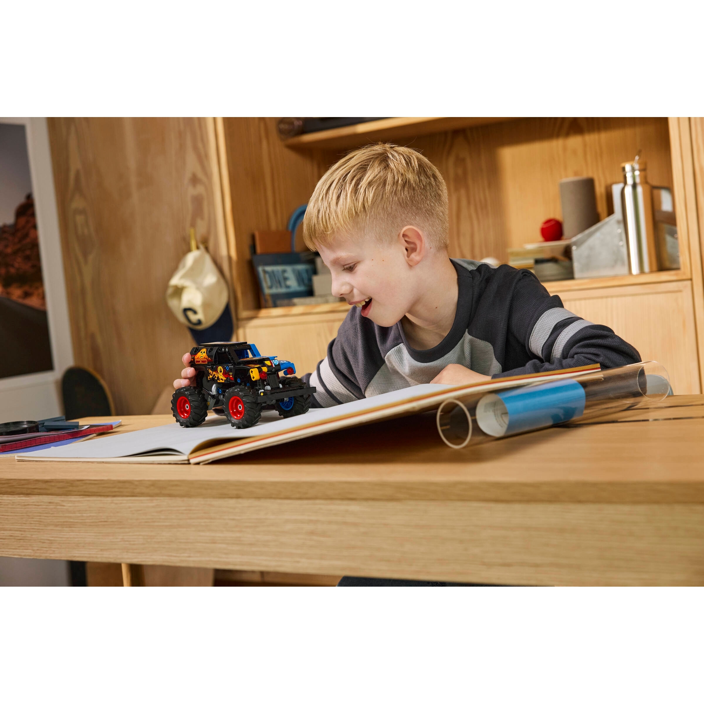 Monster Jam Grave Digger Fire And Ice - Image 7