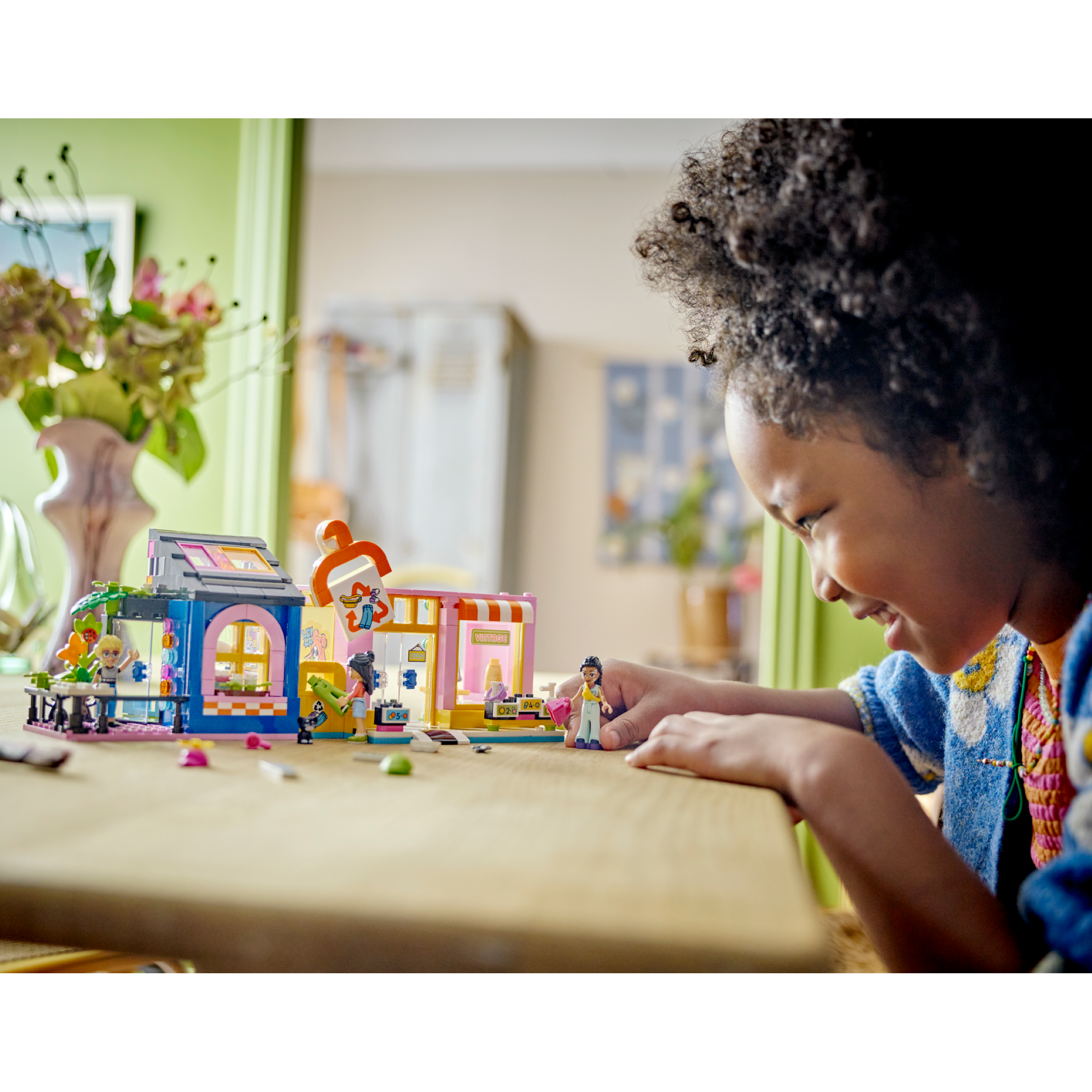 Vintage Fashion Store - Image 10