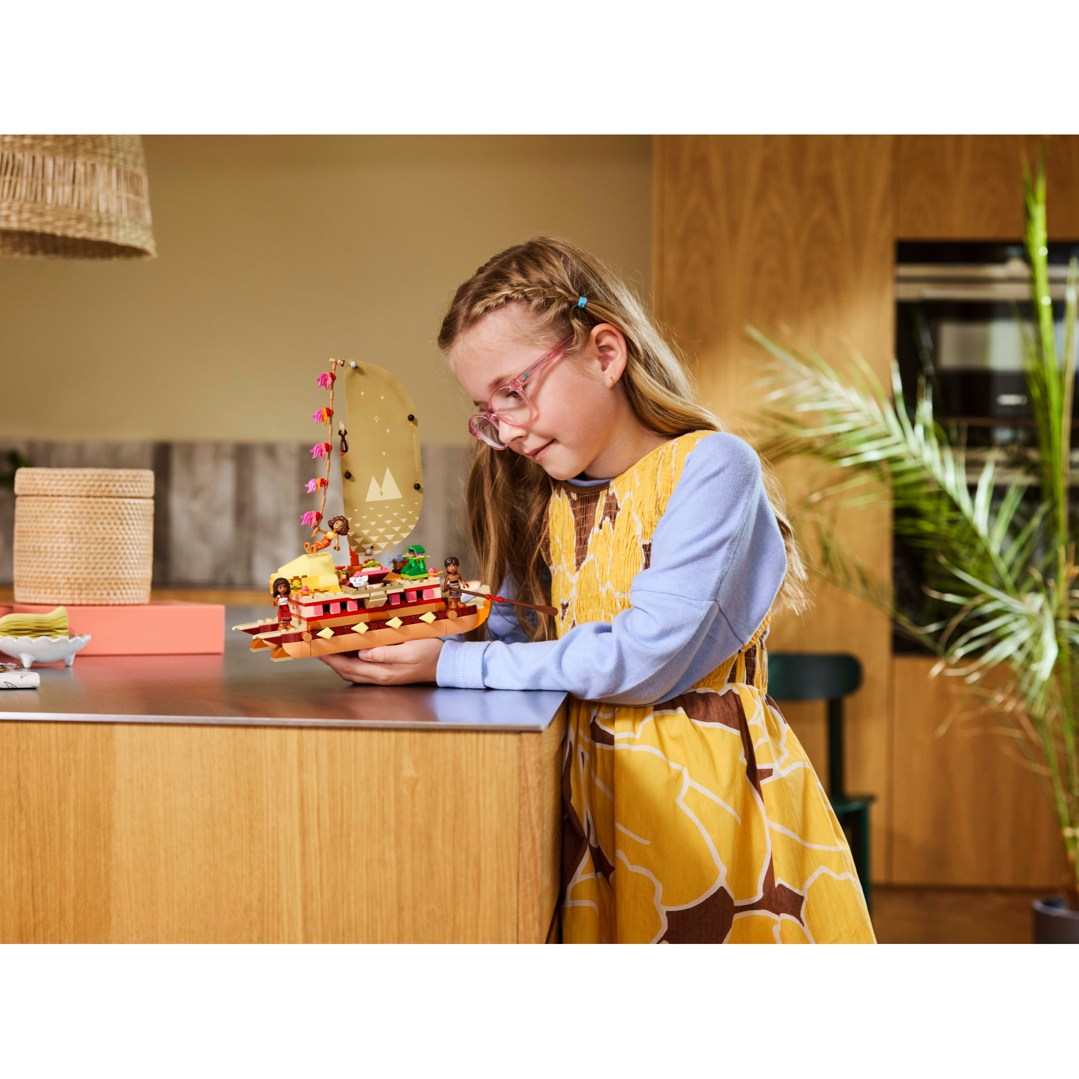 Moana's Adventure Canoe - Image 5