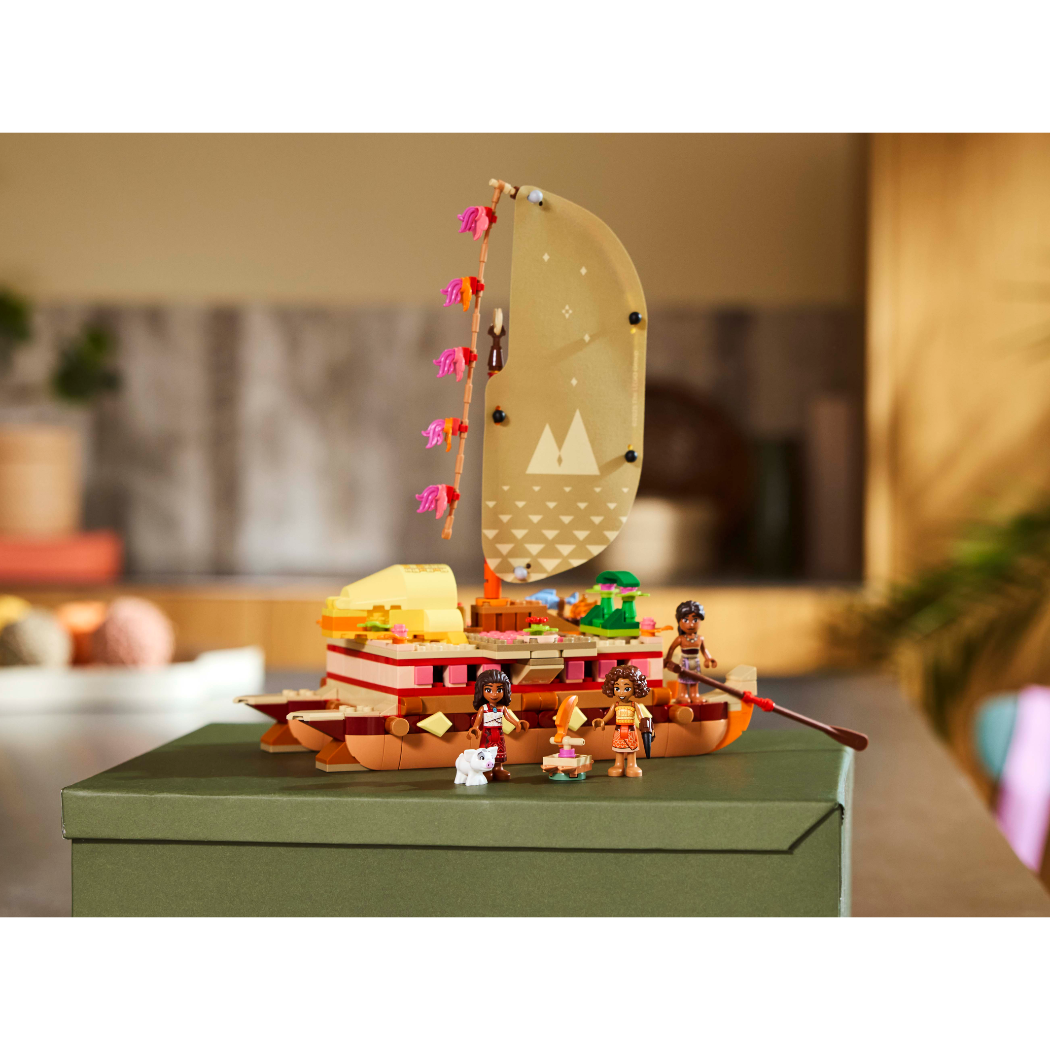 Moana's Adventure Canoe - Image 8