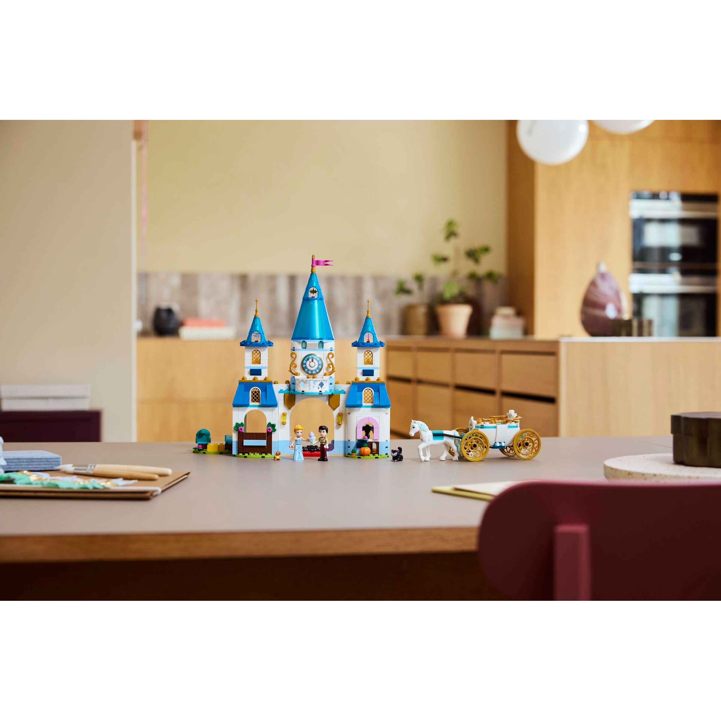 Cinderella's Castle & Horse Carriage - Image 10