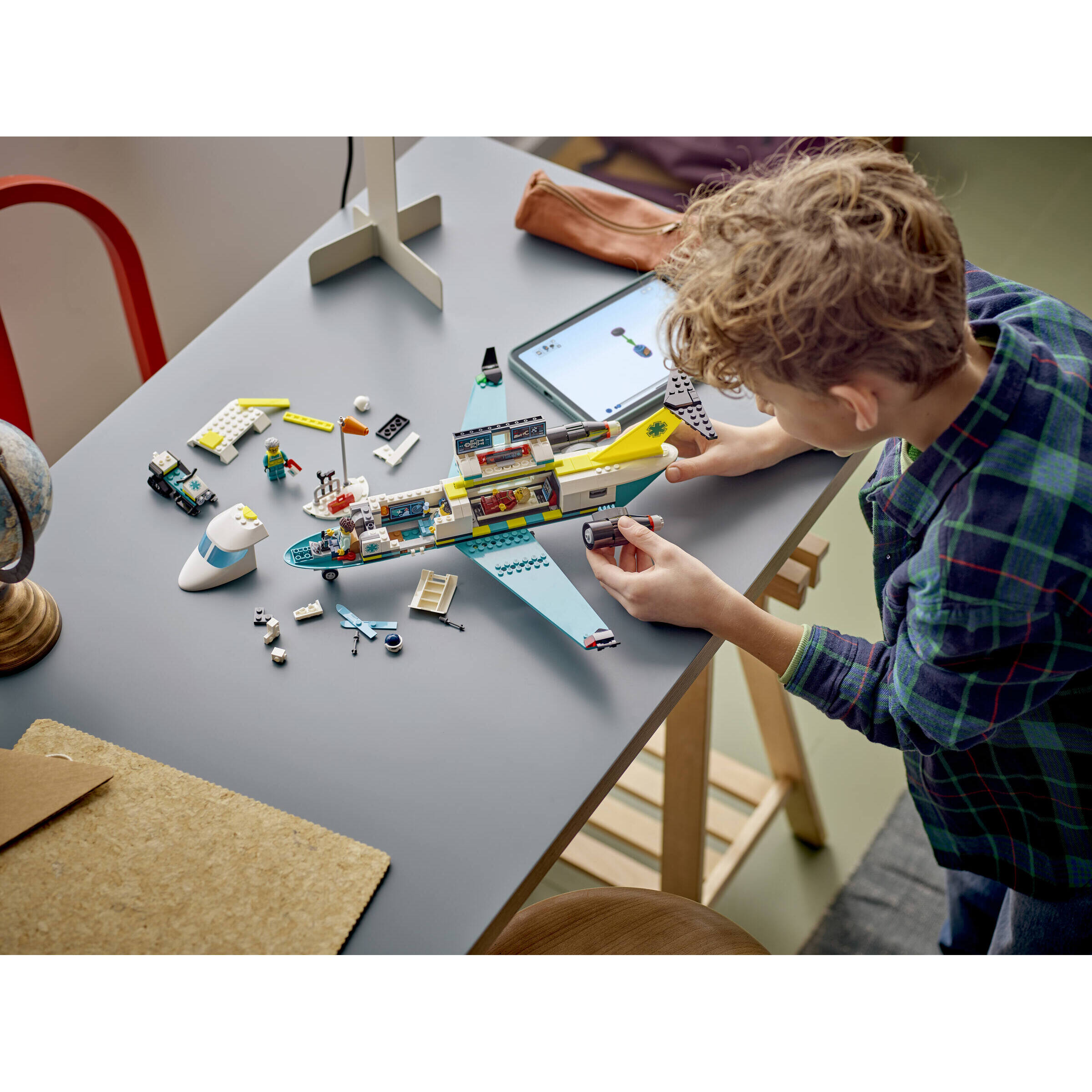 Emergency Air Ambulance Airplane - Image 9