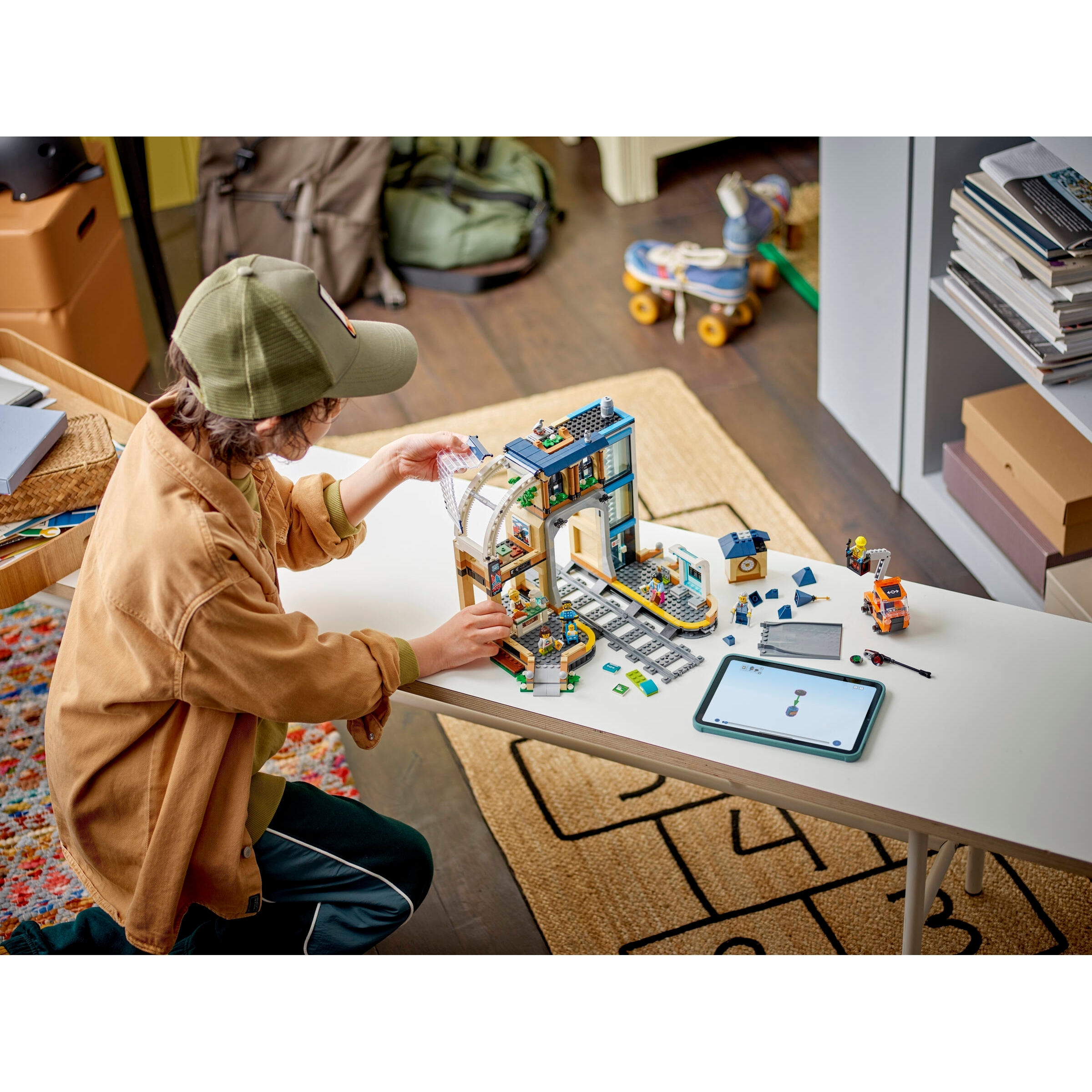 Central Train Station - Image 9