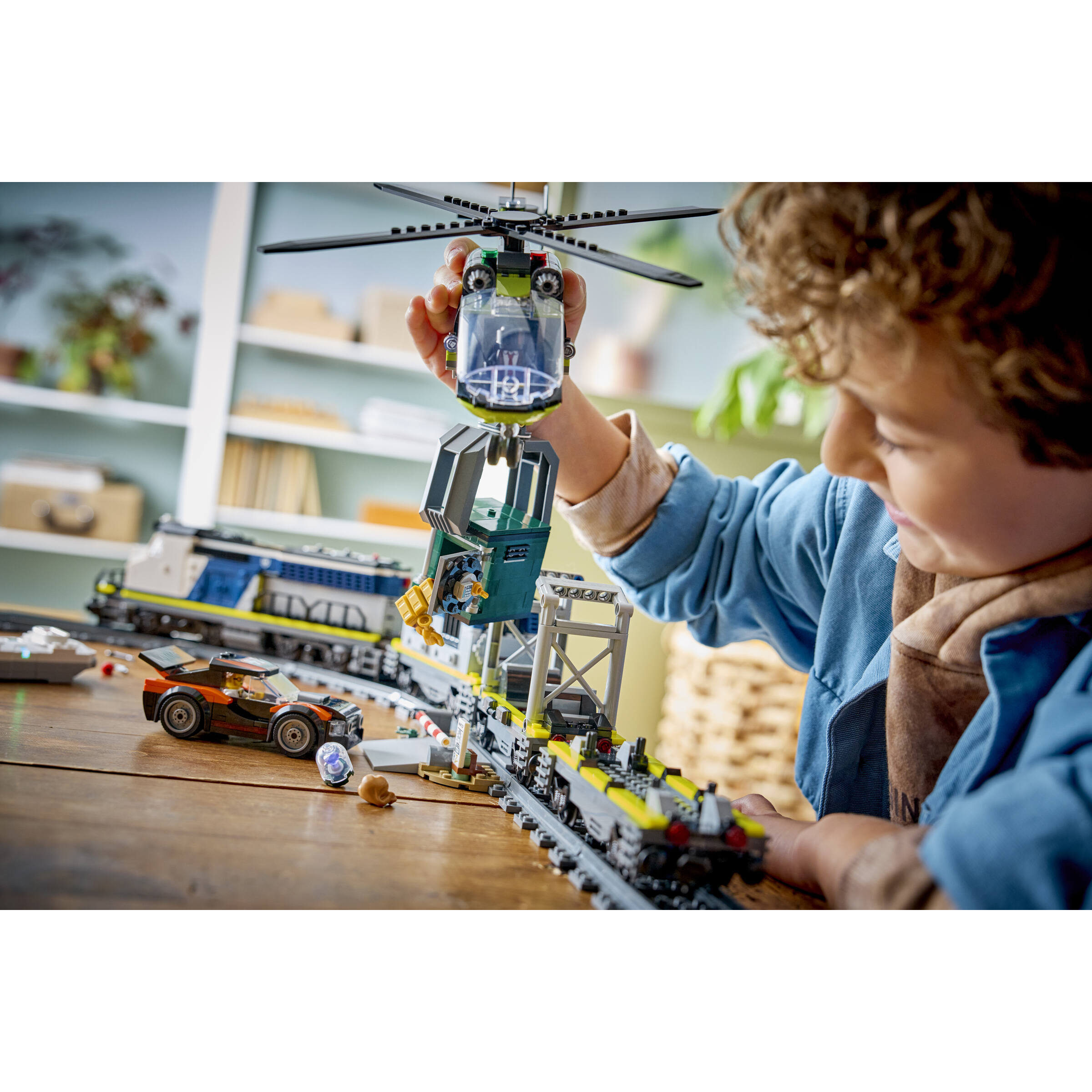 Police Train Heist - Image 12