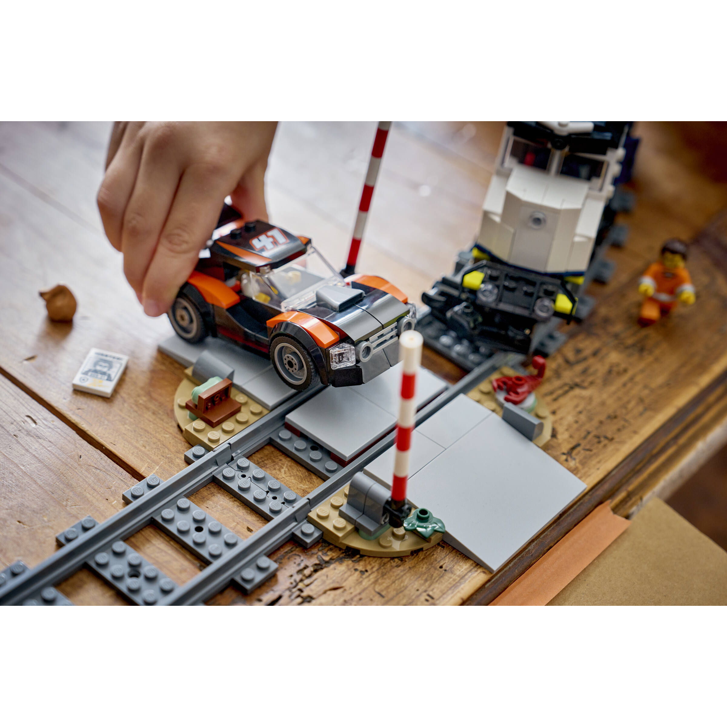 Police Train Heist - Image 14