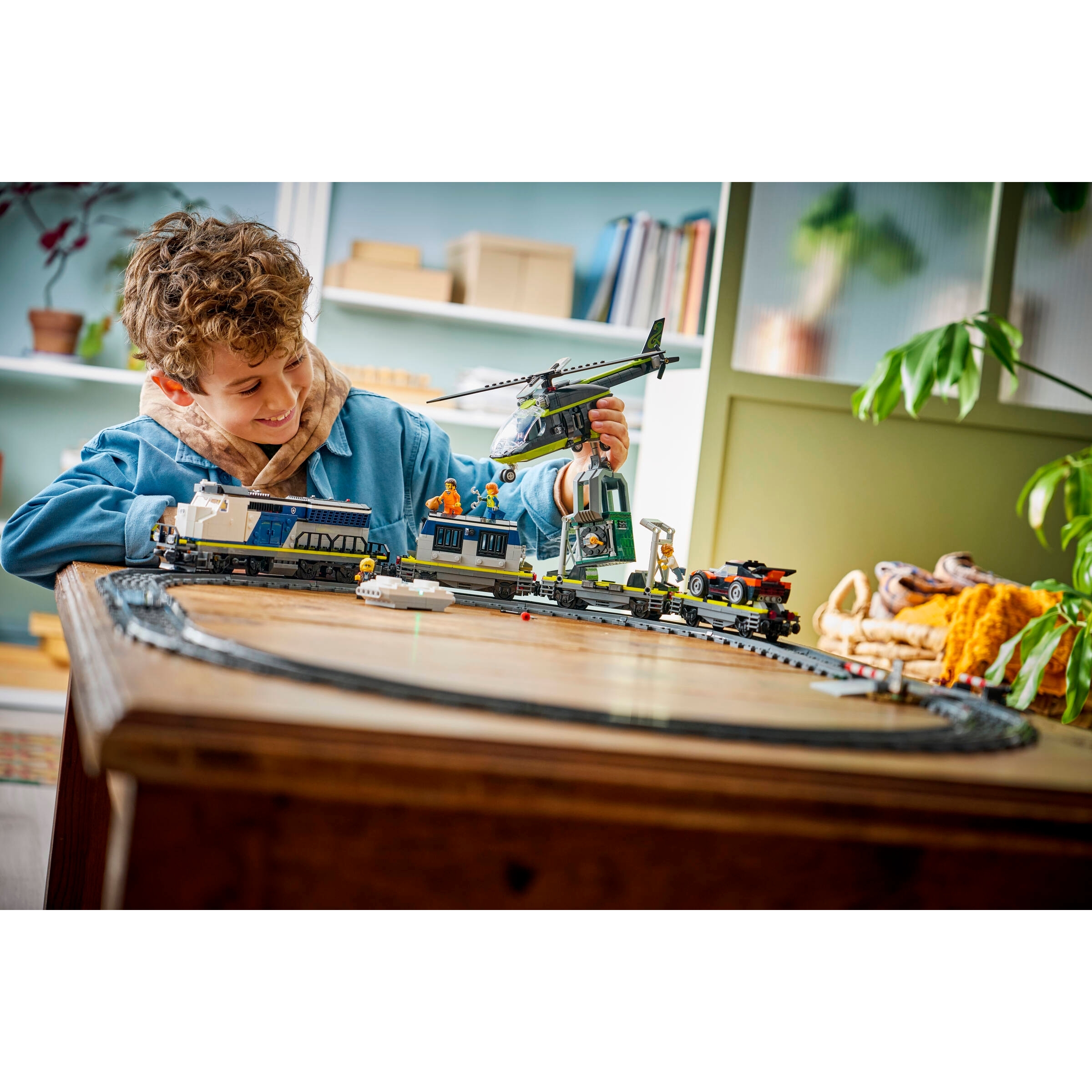 Police Train Heist - Image 11