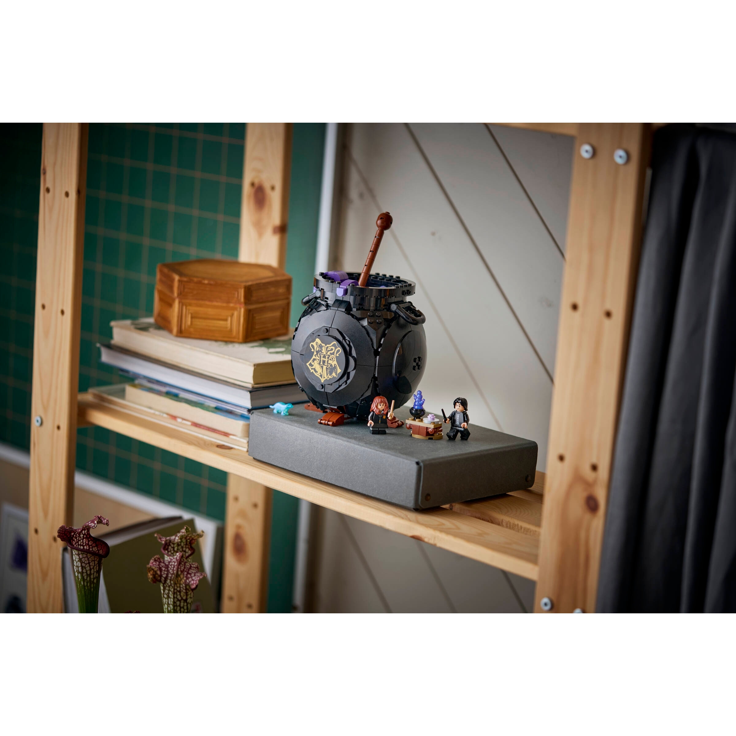 Cauldron: Secret Potions Classroom - Image 11