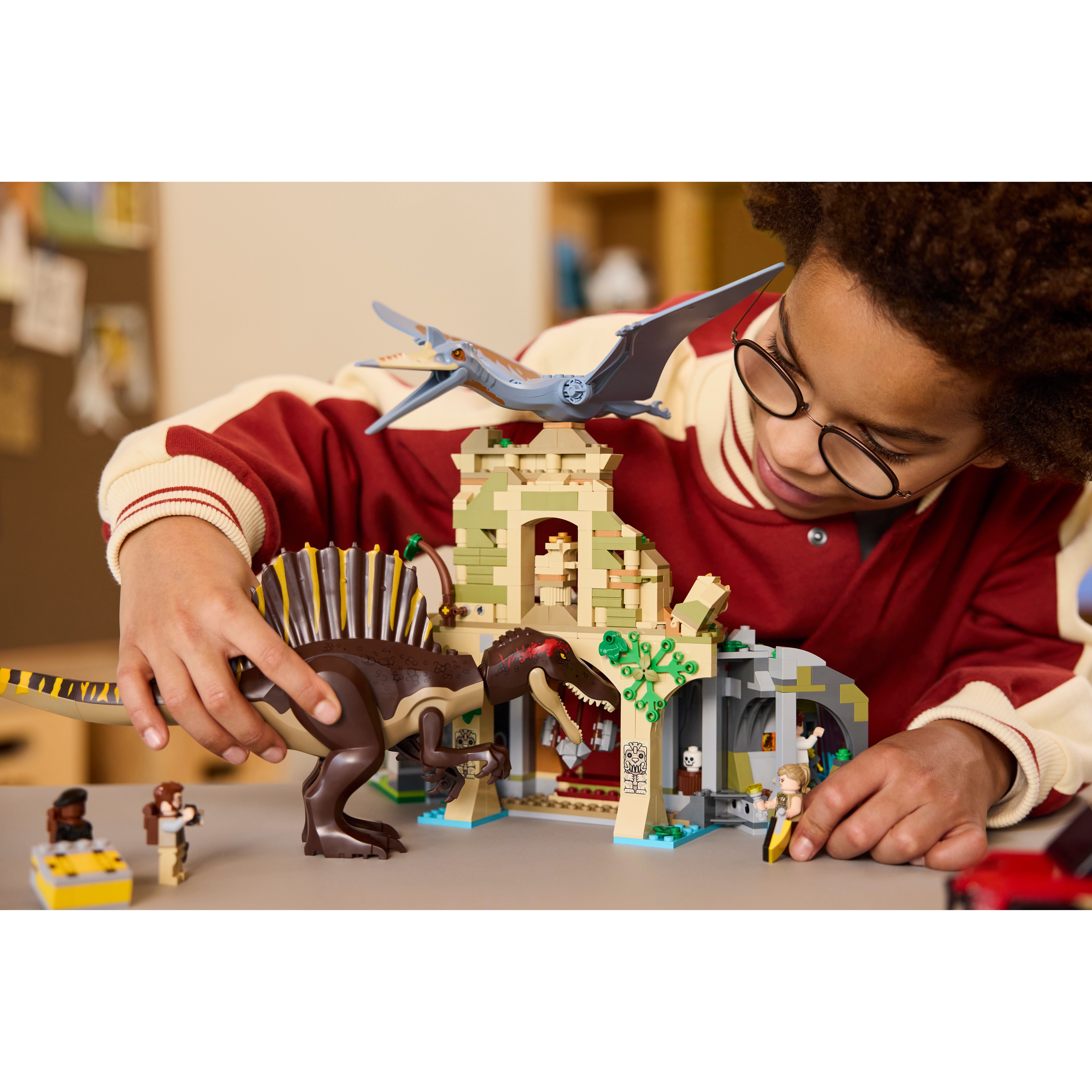 Spinosaurus & Quetzalcoatlus Air Mission - Image 7