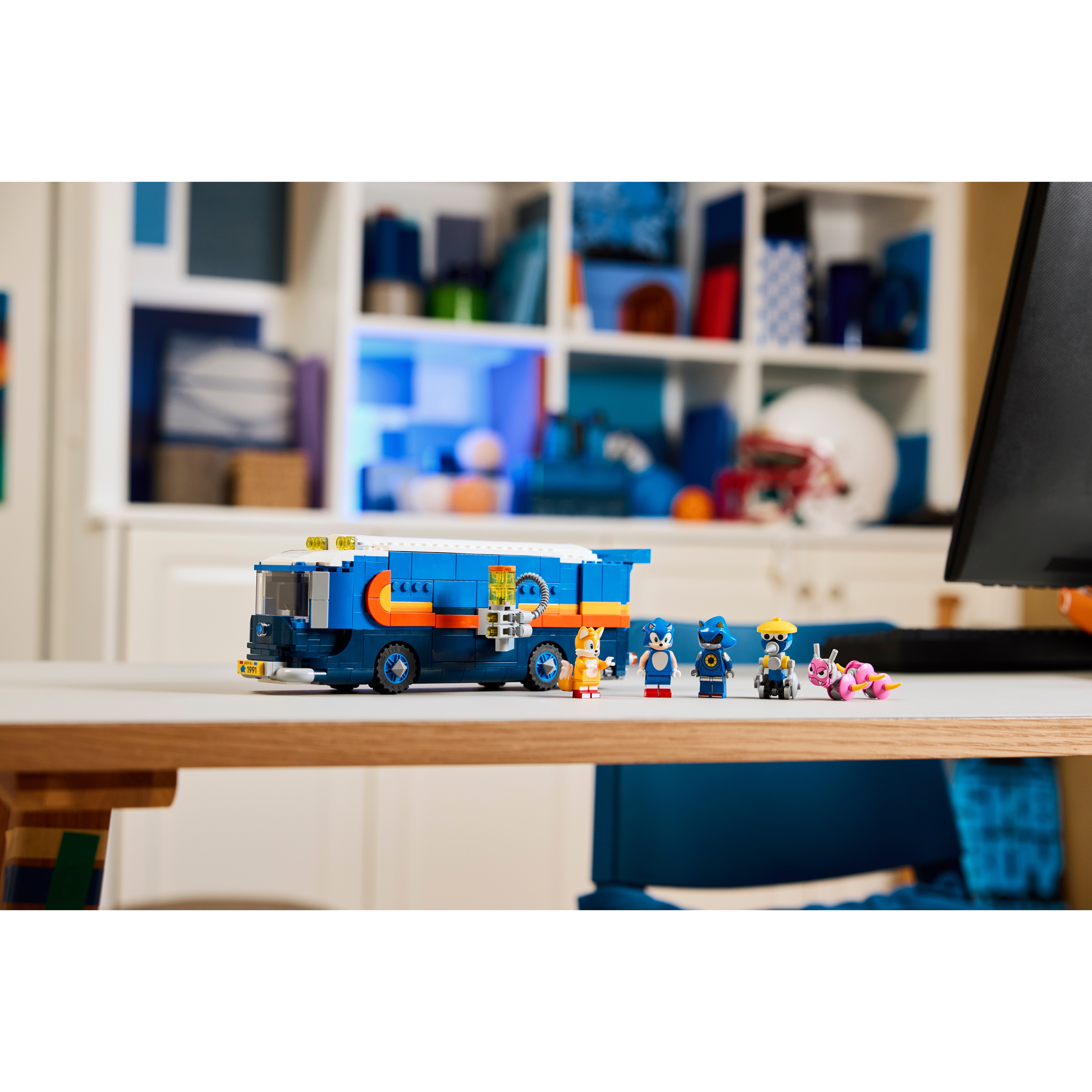 Team Sonic Command Truck - Image 8