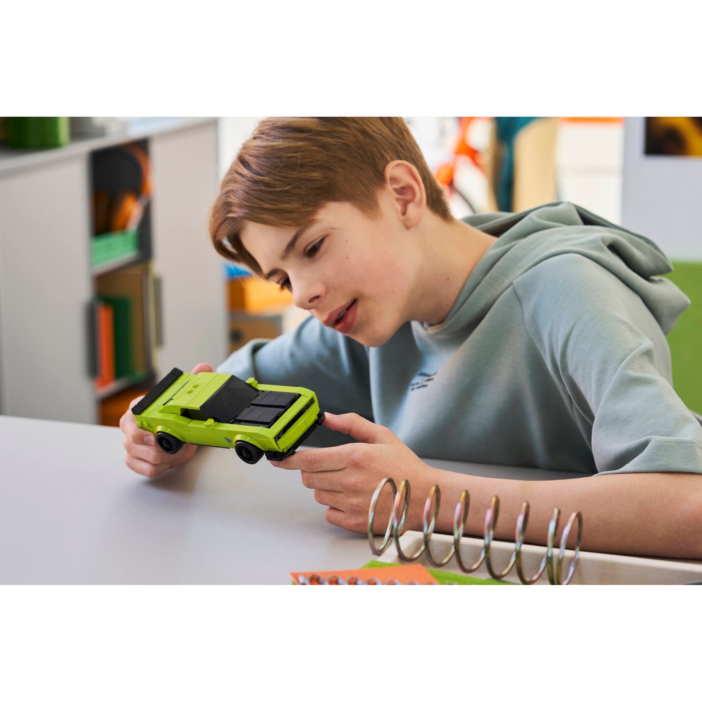 Dodge Challenger Srt Hellcat Sports Car - Image 8