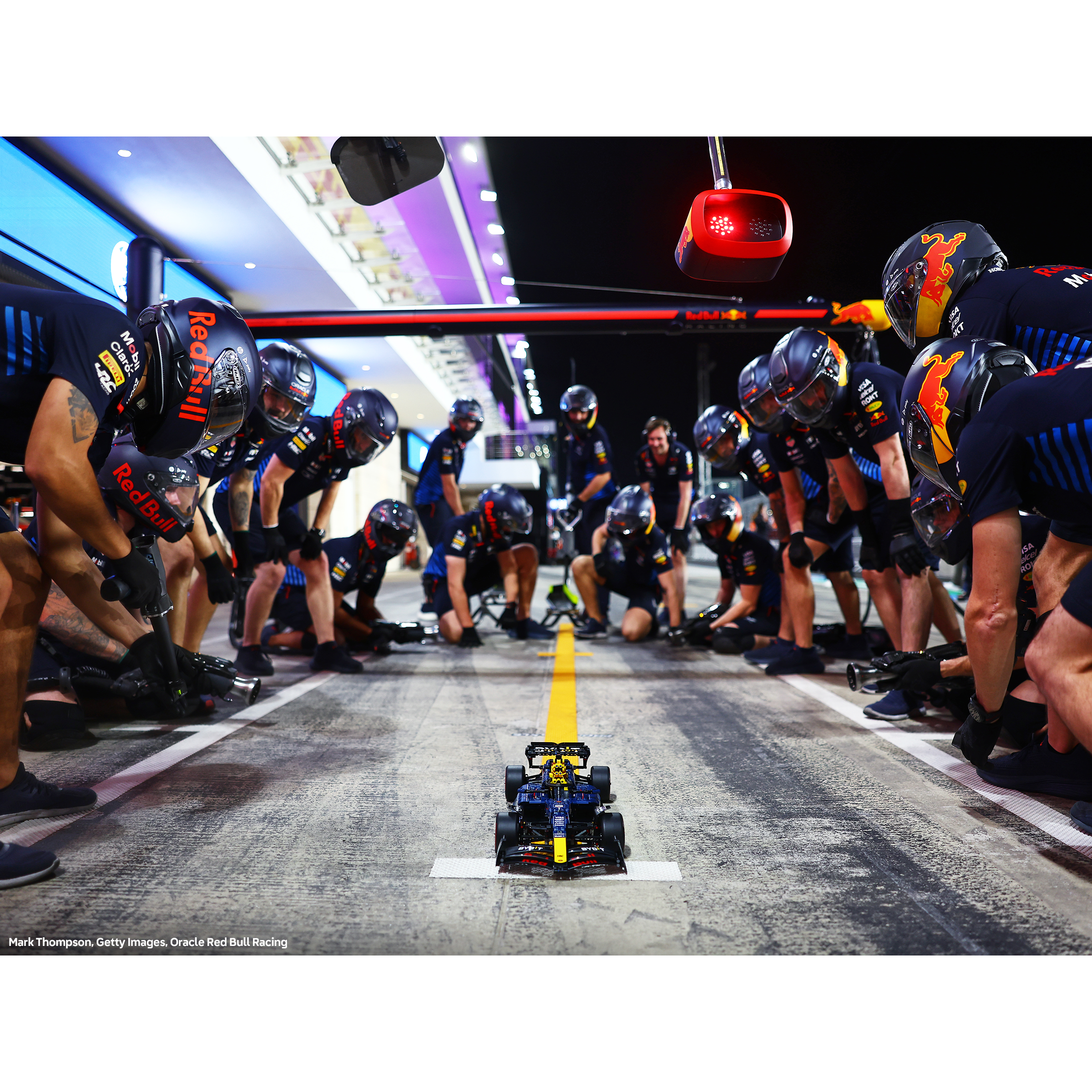 Oracle Red Bull Racing Rb20 F1 Car - Image 4