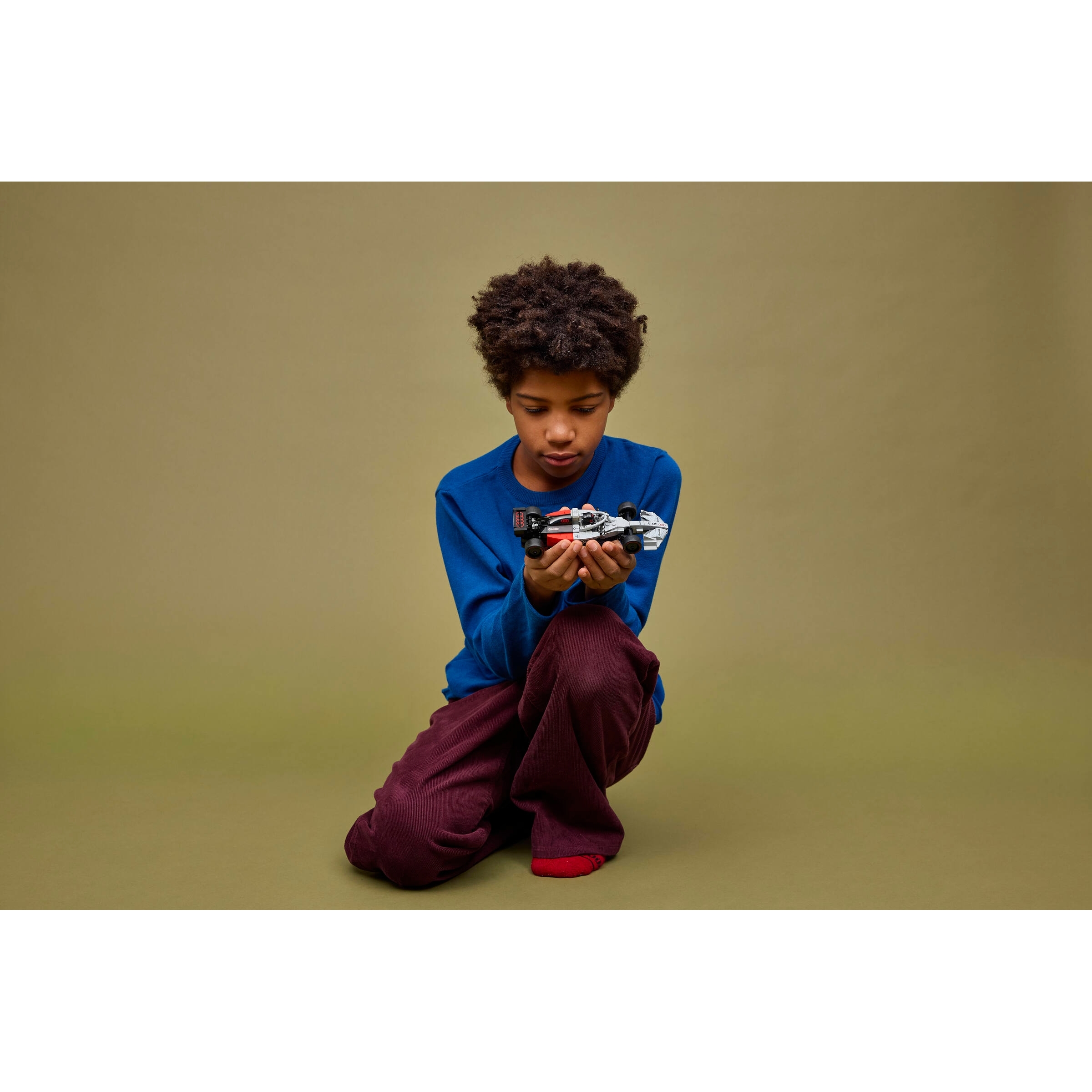 Audi Revolut F1 Team R26 Race Car - Image 10